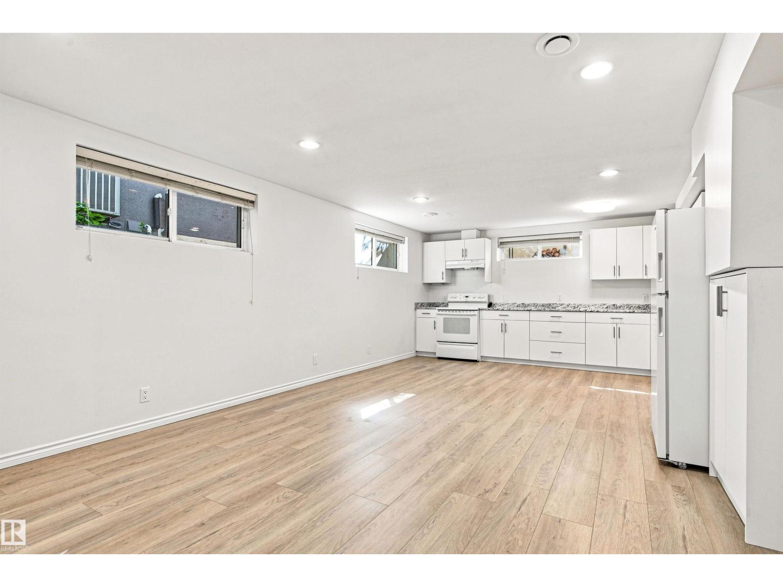 14603 88 AV NW - 45