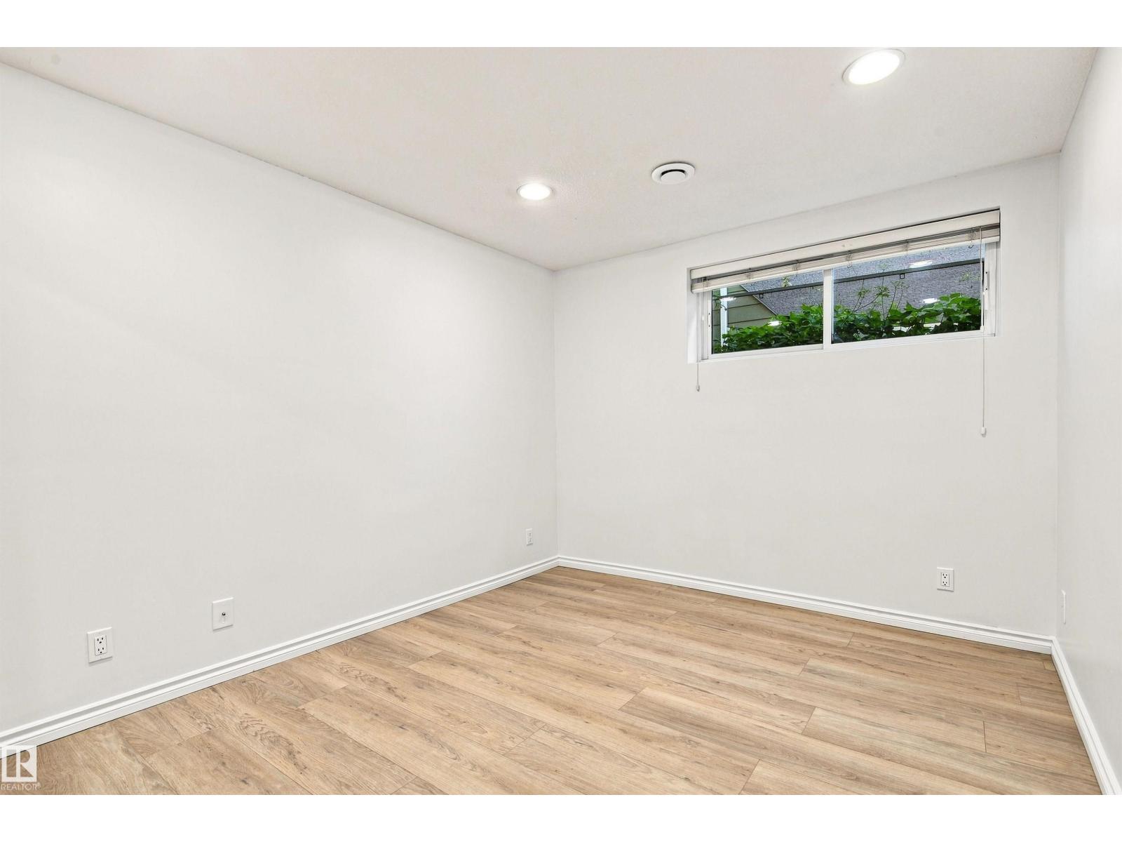 14603 88 AV NW - 47