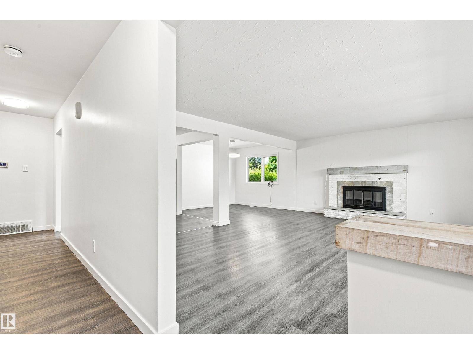 14603 88 AV NW - 8
