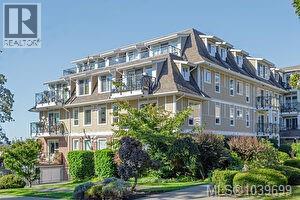 #406 4536 Viewmont Ave - Image 15