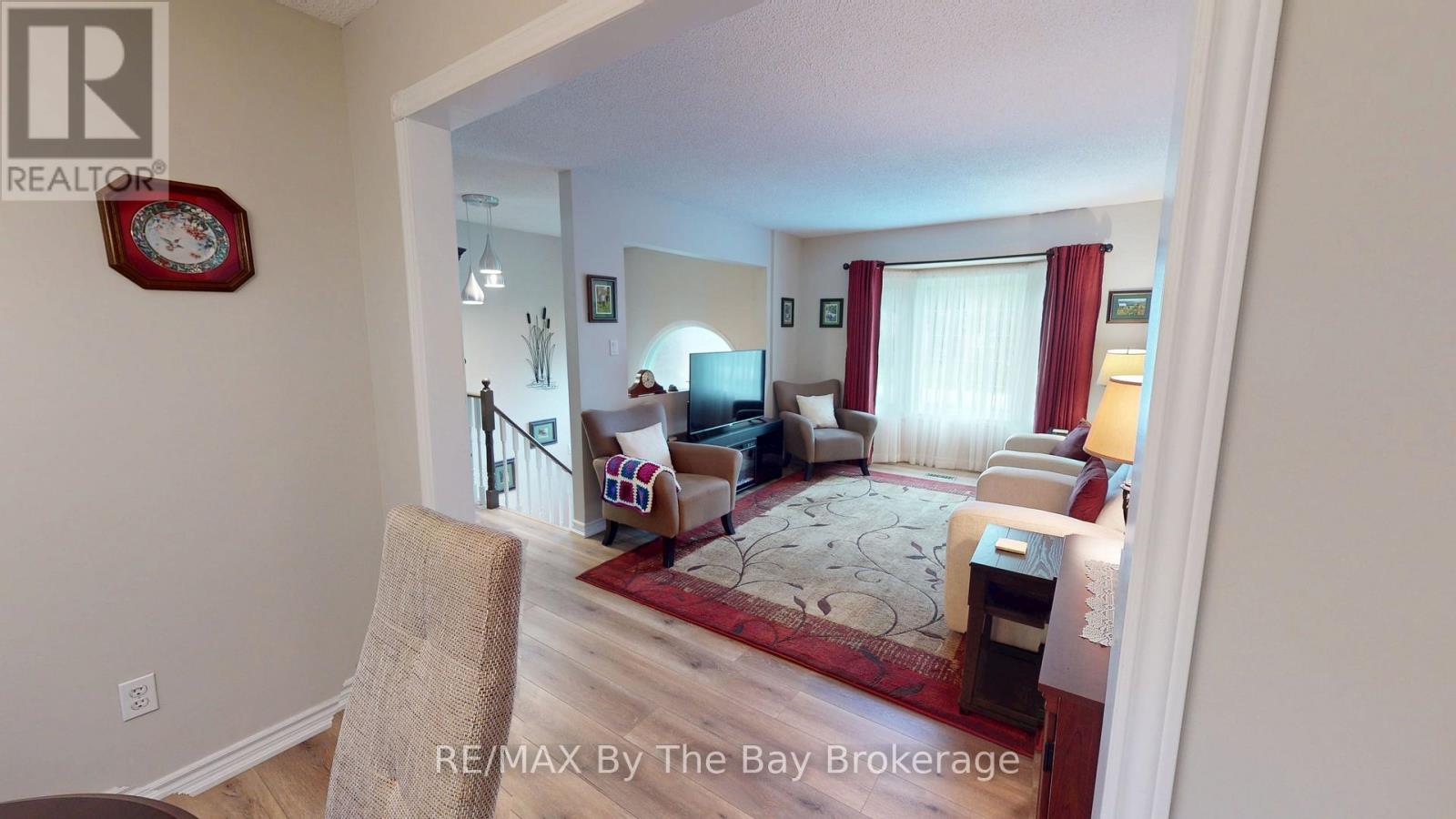 49 ROYAL BEECH DRIVE - Image 19