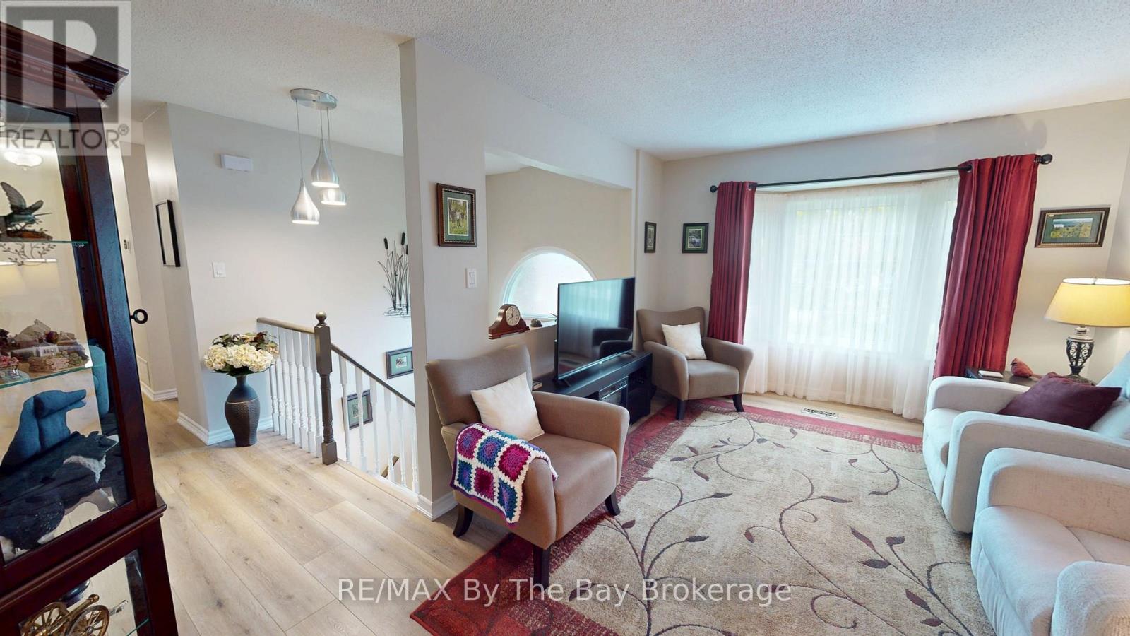49 ROYAL BEECH DRIVE - 15