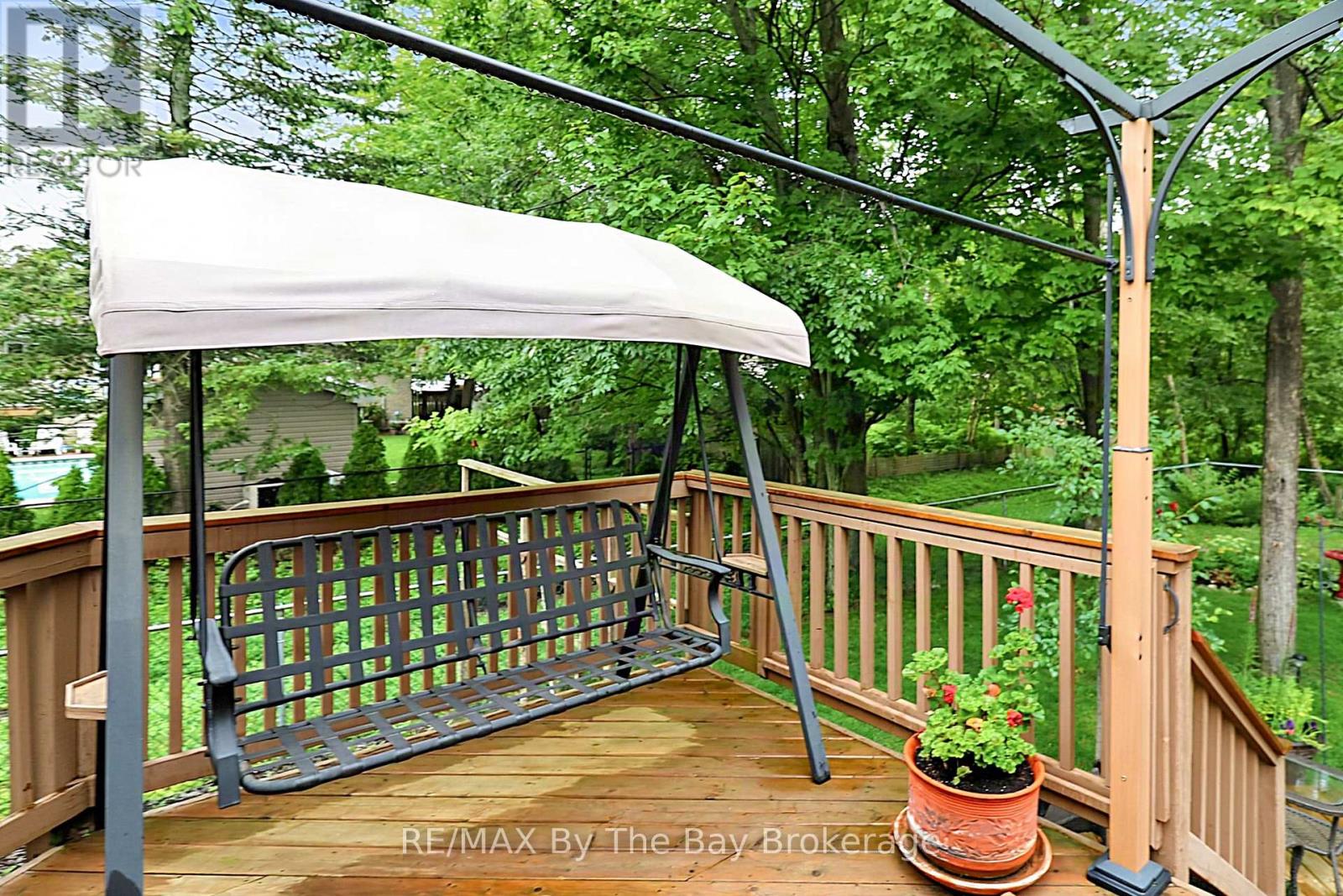 49 ROYAL BEECH DRIVE - 26