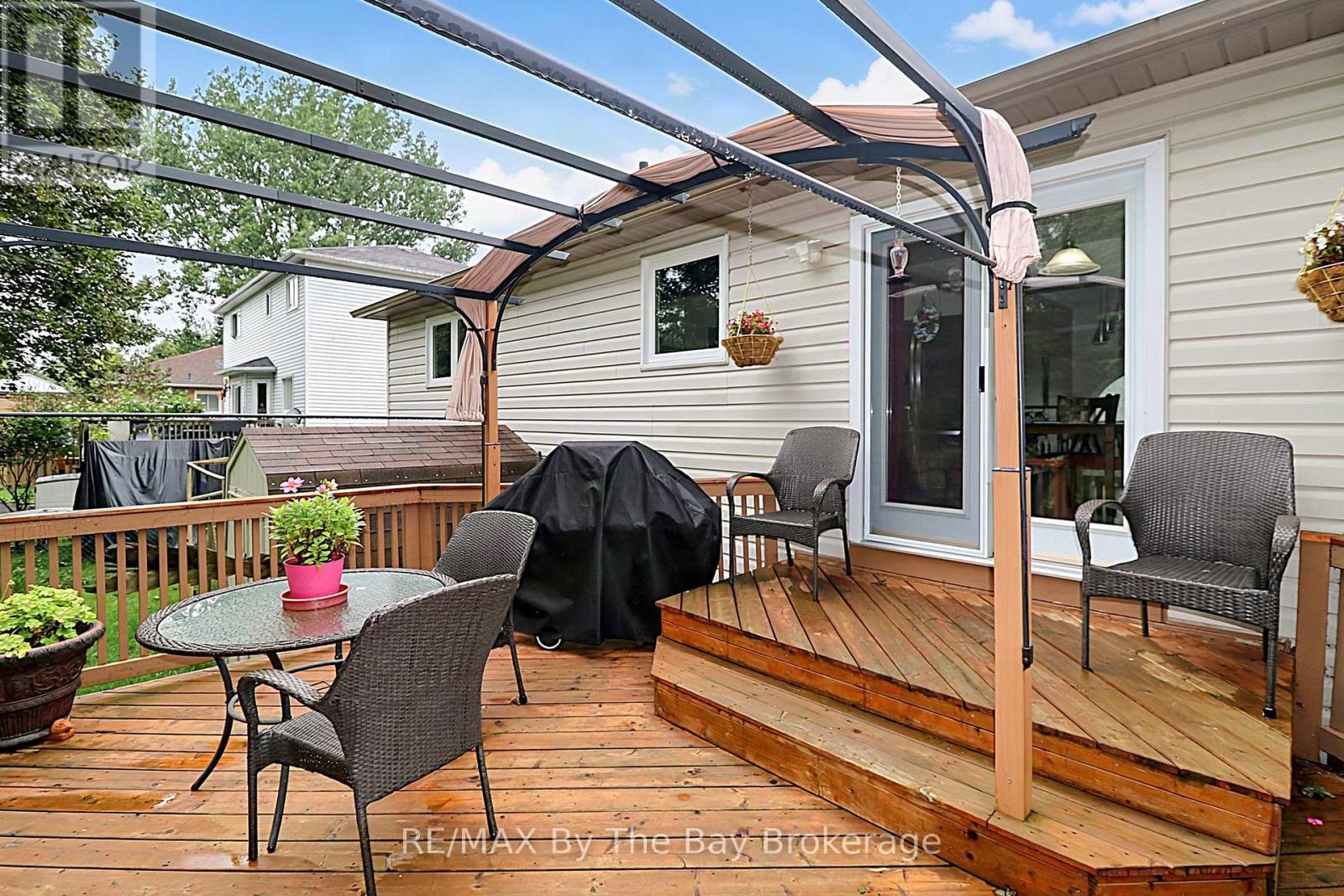 49 ROYAL BEECH DRIVE - 25