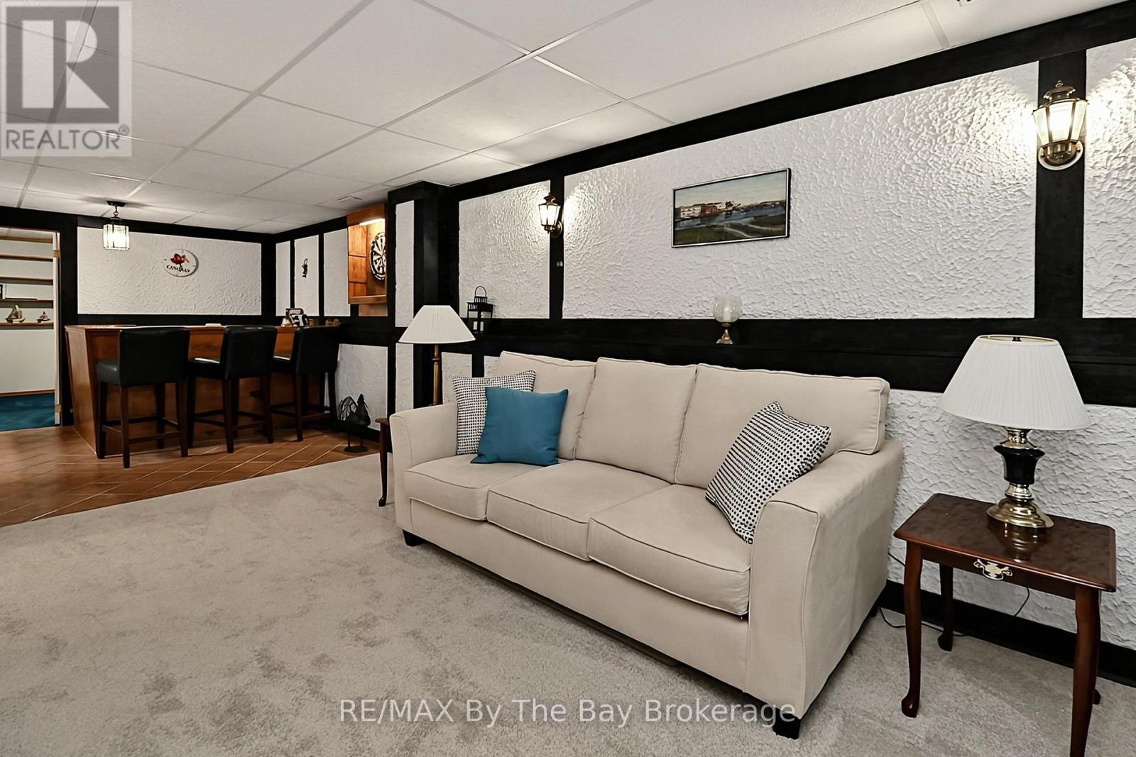 49 ROYAL BEECH DRIVE - 44