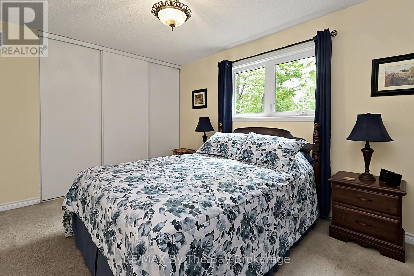 49 ROYAL BEECH DRIVE - 34