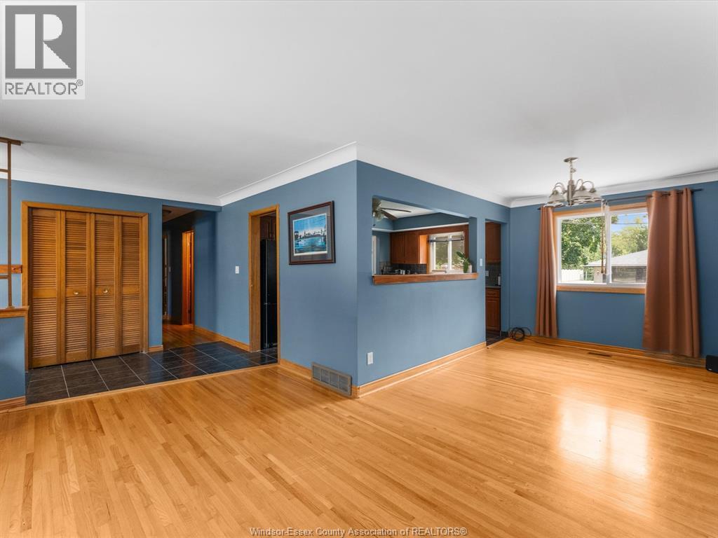 1865 TODD LANE - 5