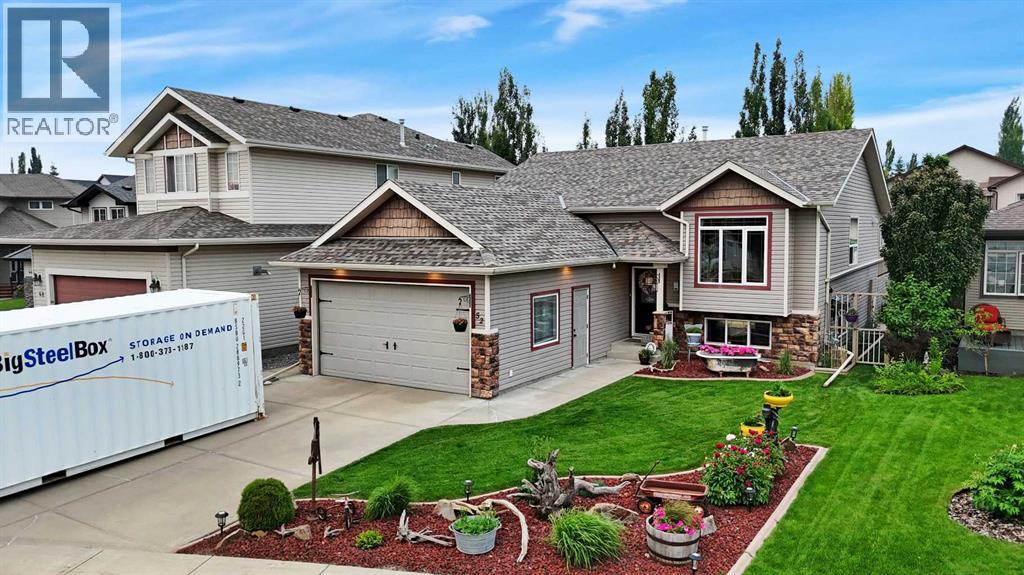 Listing photo – 52 Irving Crescent, Red Deer