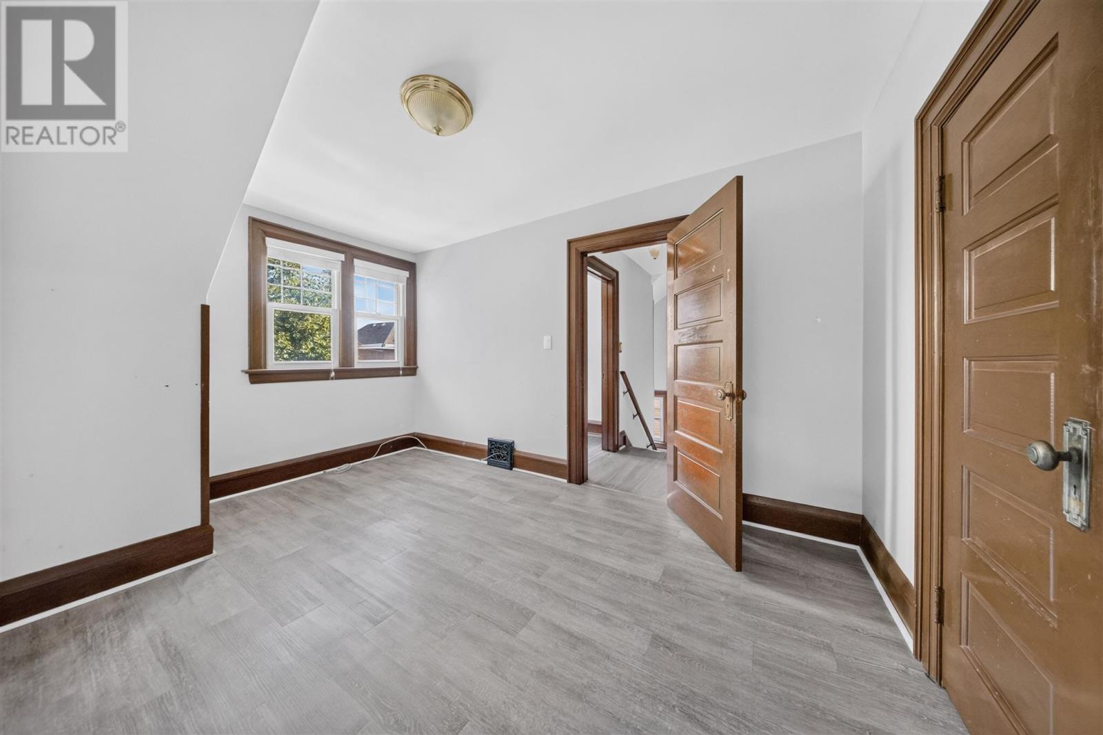 145 Albert ST W - Image 21