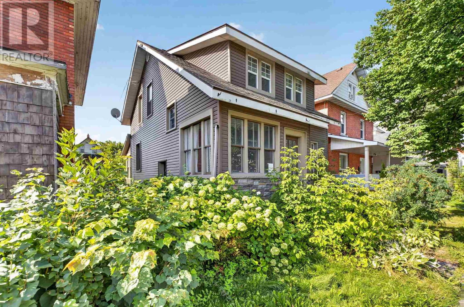 145 Albert ST W - 4