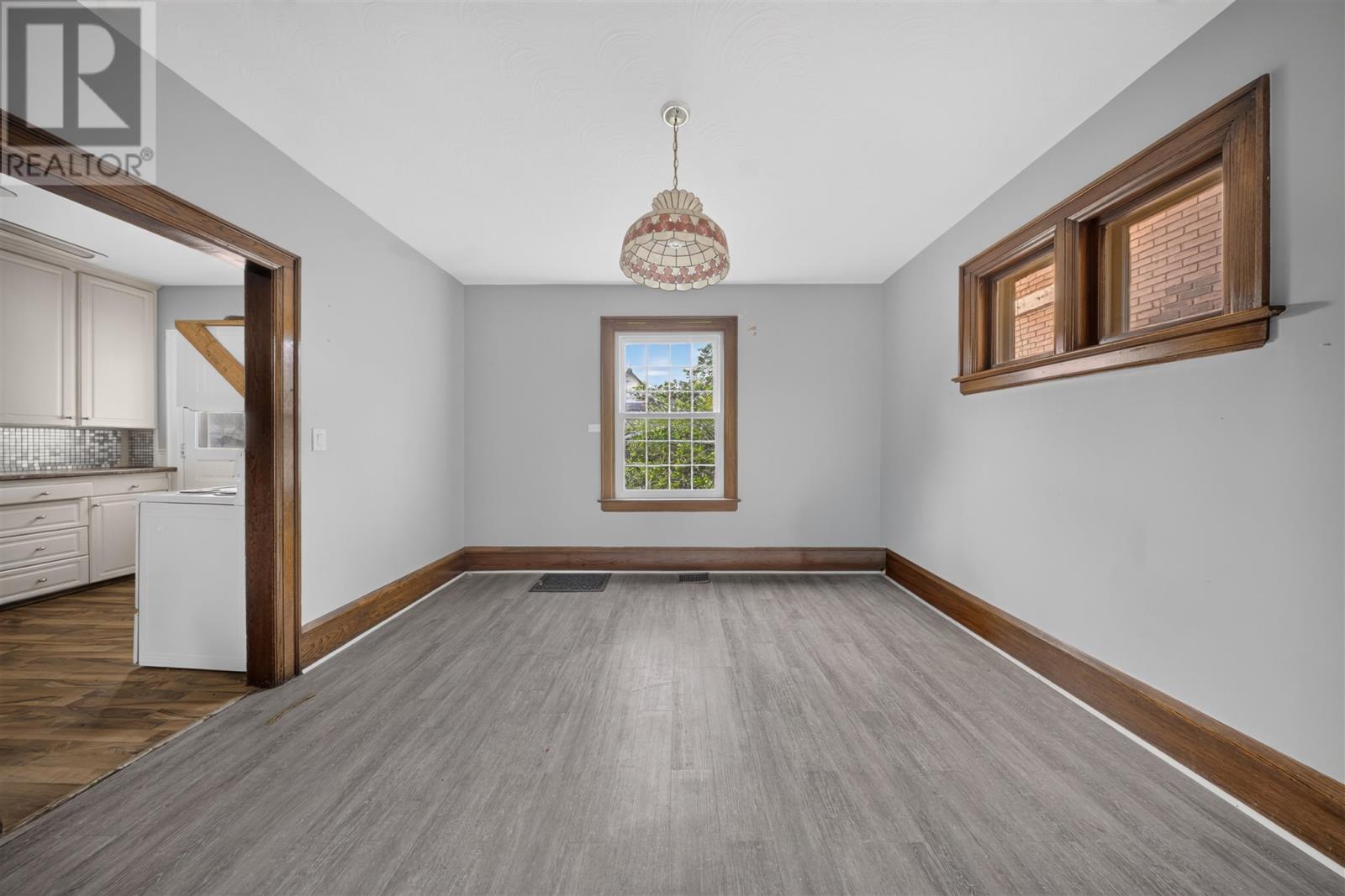 145 Albert ST W - Image 8