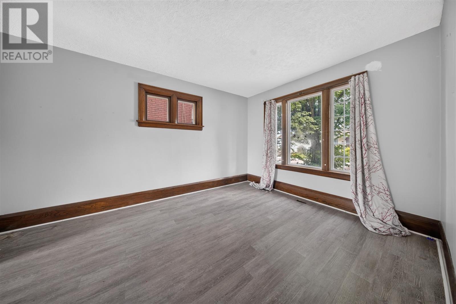 145 Albert ST W - Image 9