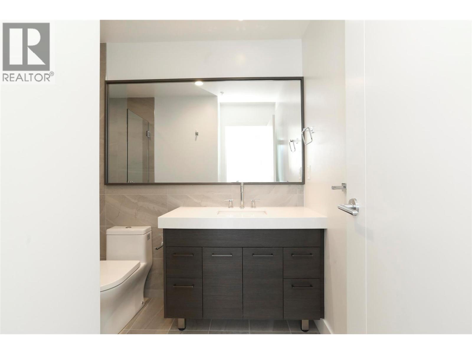 807 1181 Sunset Drive, Kelowna