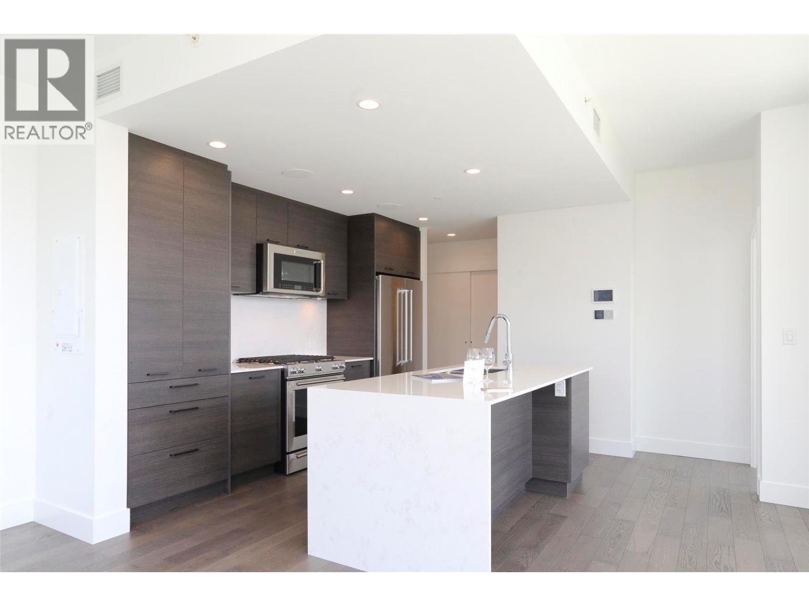 807 1181 Sunset Drive, Kelowna