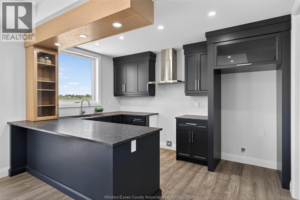 116 Bear STREET - 4
