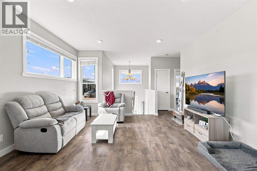 Listing photo – 25 Victor Close, Sylvan Lake