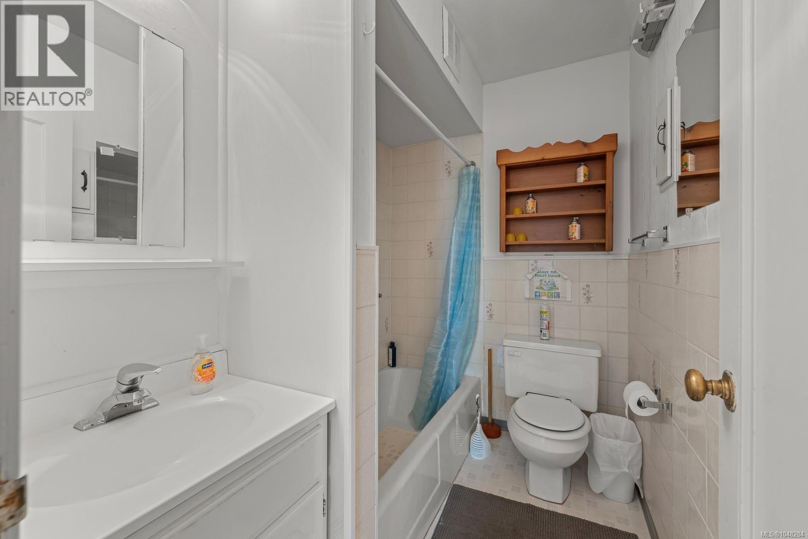 719 8th St - Image 17
