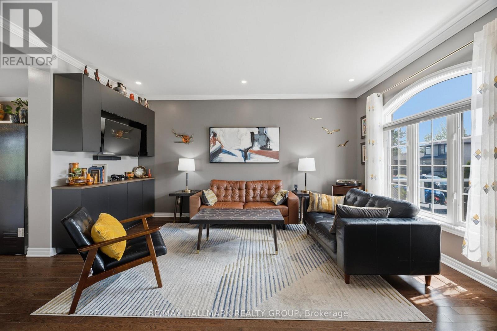 20 DUNE STREET - Image 8