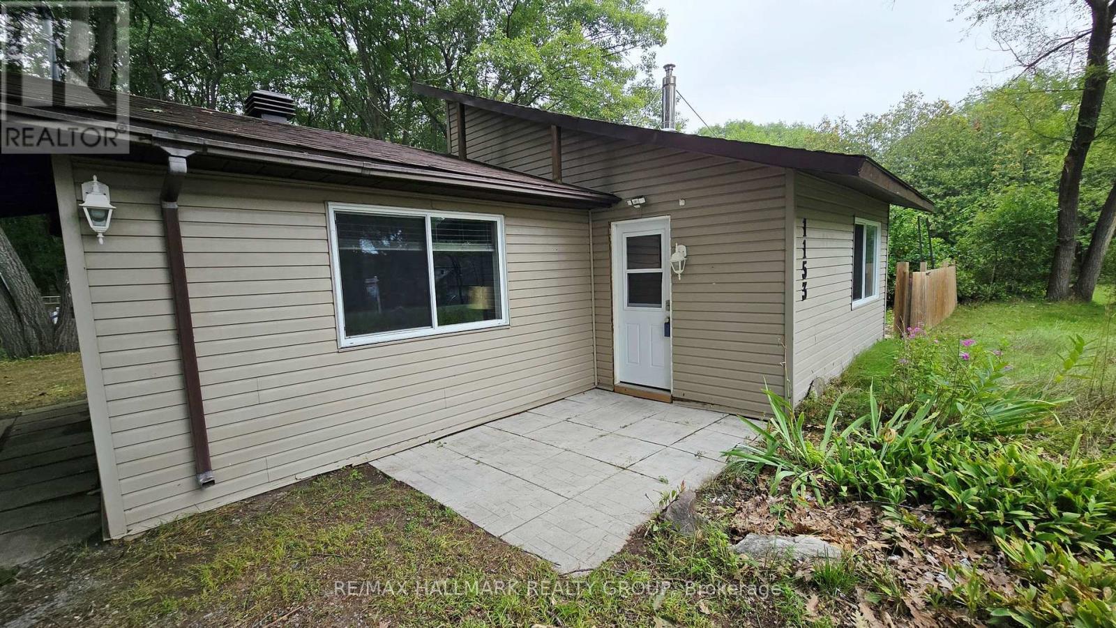 1153 BAYVIEW DRIVE - 2