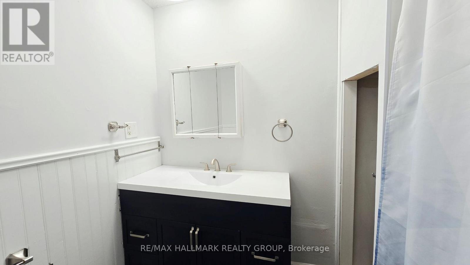 1153 BAYVIEW DRIVE - Image 25