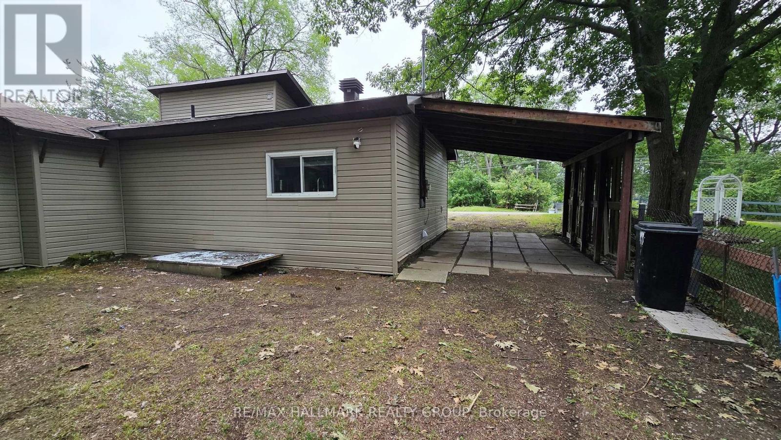 1153 BAYVIEW DRIVE - Image 33
