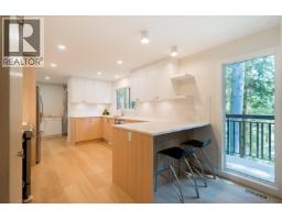 1139 Heritage Boulevard, North Vancouver, BC V7J3G8 Photo 11