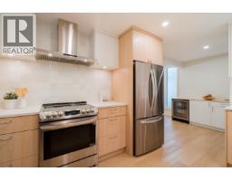 1139 Heritage Boulevard, North Vancouver, BC V7J3G8 Photo 15