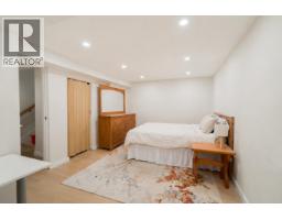 1139 Heritage Boulevard, North Vancouver, BC V7J3G8 Photo 33