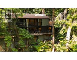 1139 Heritage Boulevard, North Vancouver, BC V7J3G8 Photo 38