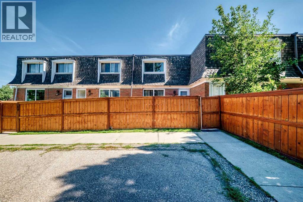 #130 330 Canterbury Drive SW - 24
