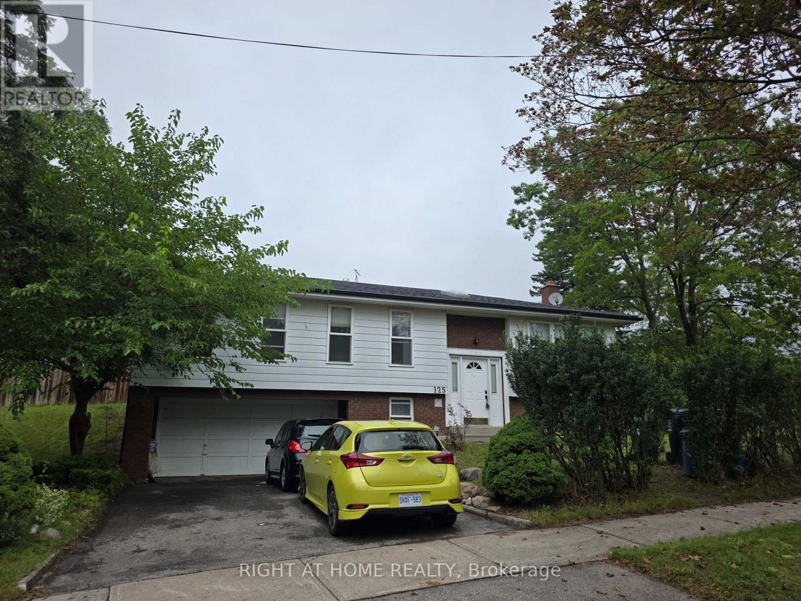 125 weir Crescent South, Toronto (West Hill), Ontario, M1E4T1, Toronto (West Hill), Ontario — photo 2 of 5
