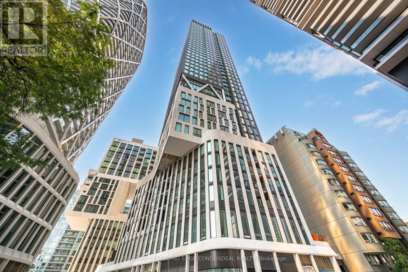 Photo of 238 Simcoe Street