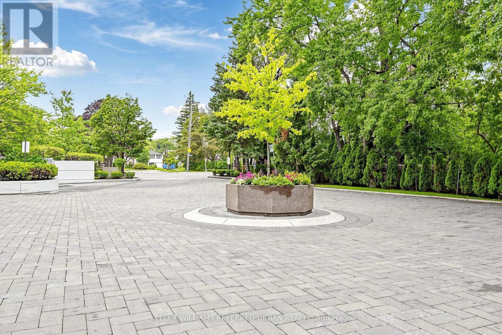 #5 1 WATERGARDEN WAY - 2