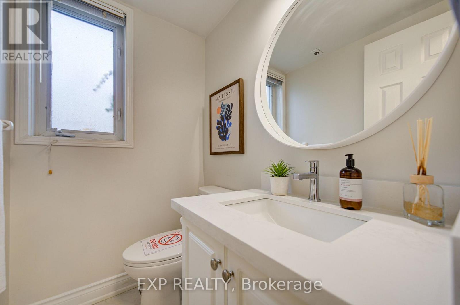 #602 19 ROSEBANK DRIVE - 12