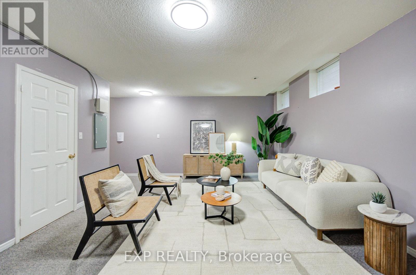 #602 19 ROSEBANK DRIVE - 31