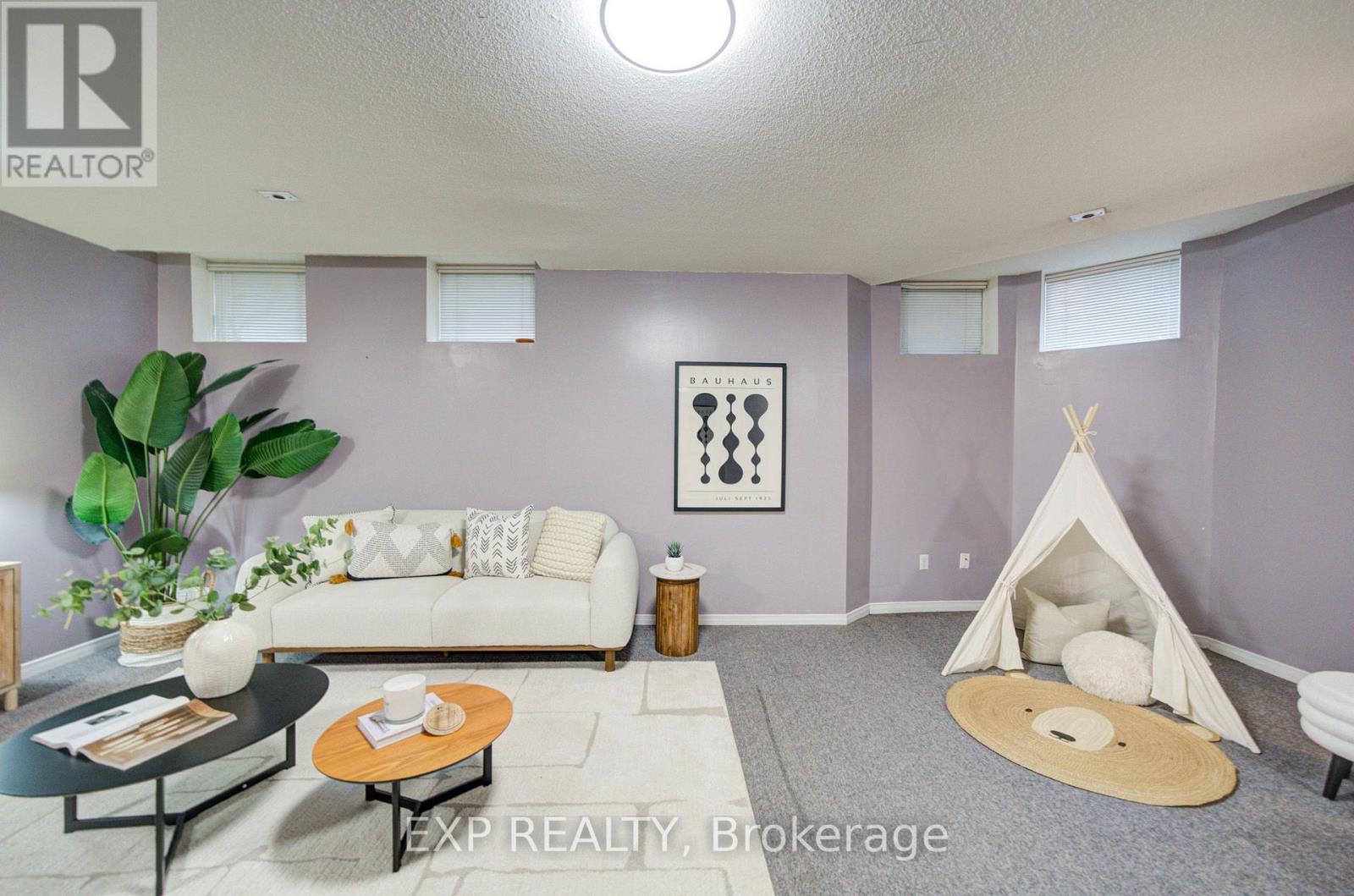 #602 19 ROSEBANK DRIVE - 33