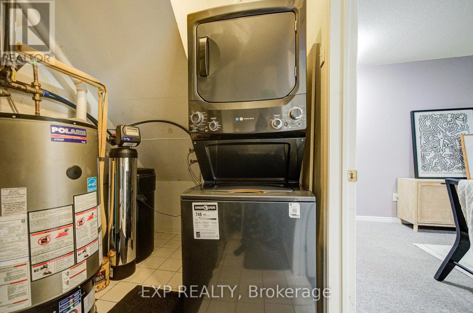 #602 19 ROSEBANK DRIVE - 35