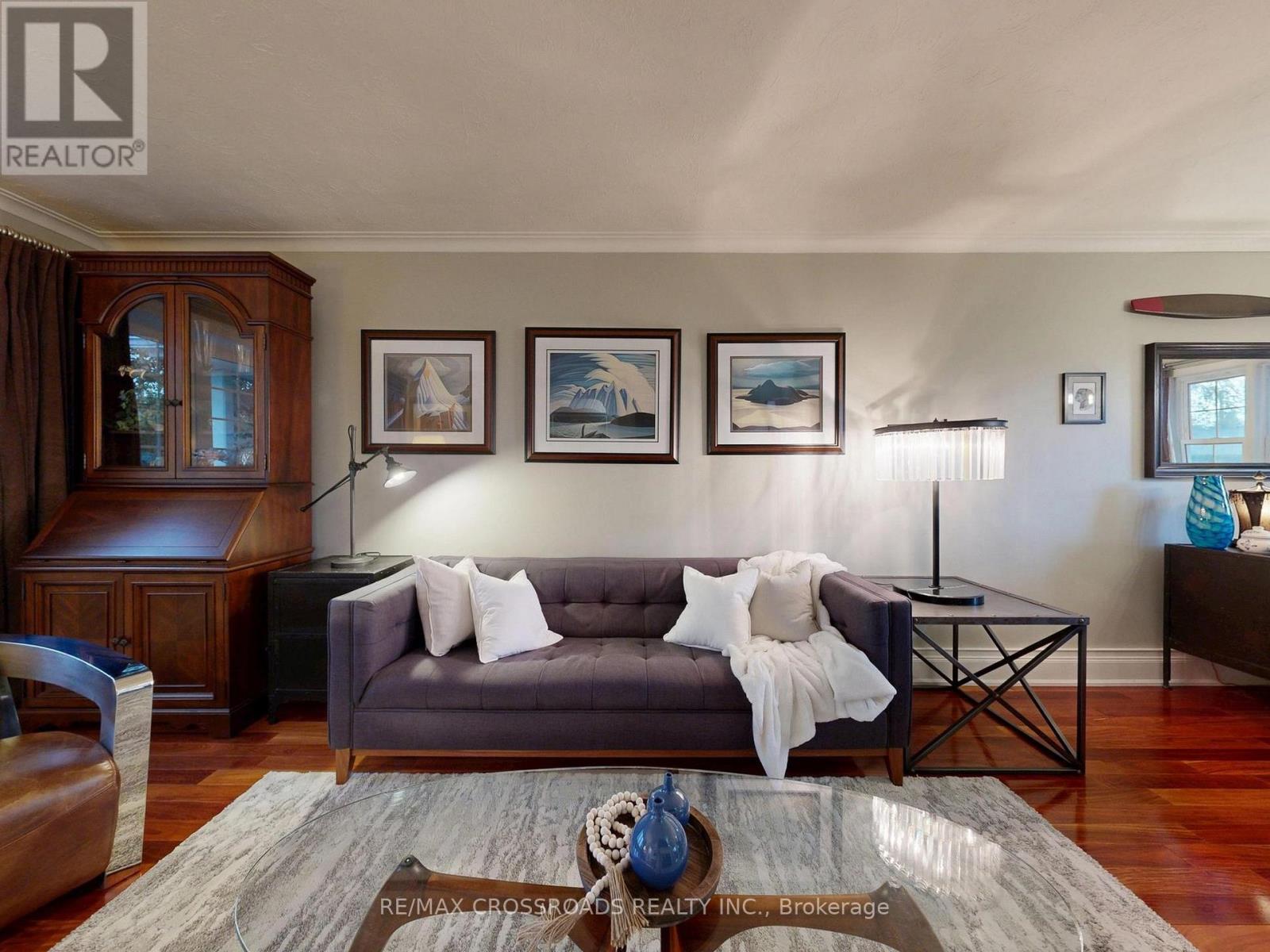 432 PALISER CRESCENT N - 8