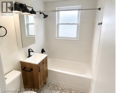 11 Sheridan Street — photo 7