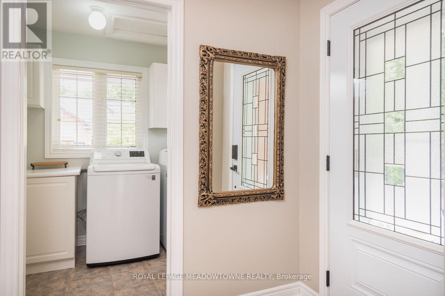 328 Malick Street, Milton (TM Timberlea), Ontario, L9T5X4, Milton (TM Timberlea), Ontario — photo 4 of 5