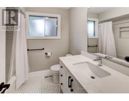 15 Government Road, Toronto, ON M8X1V7 Photo 23