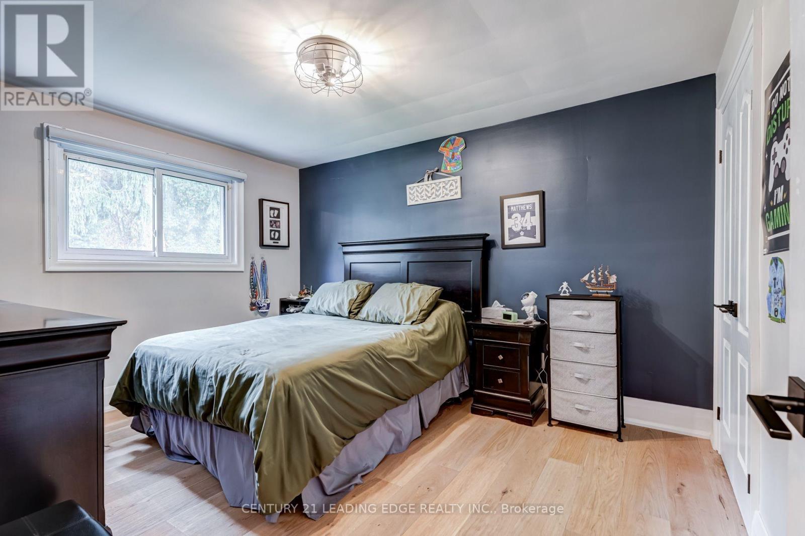 5 MOUNTBATTEN ROAD - 23