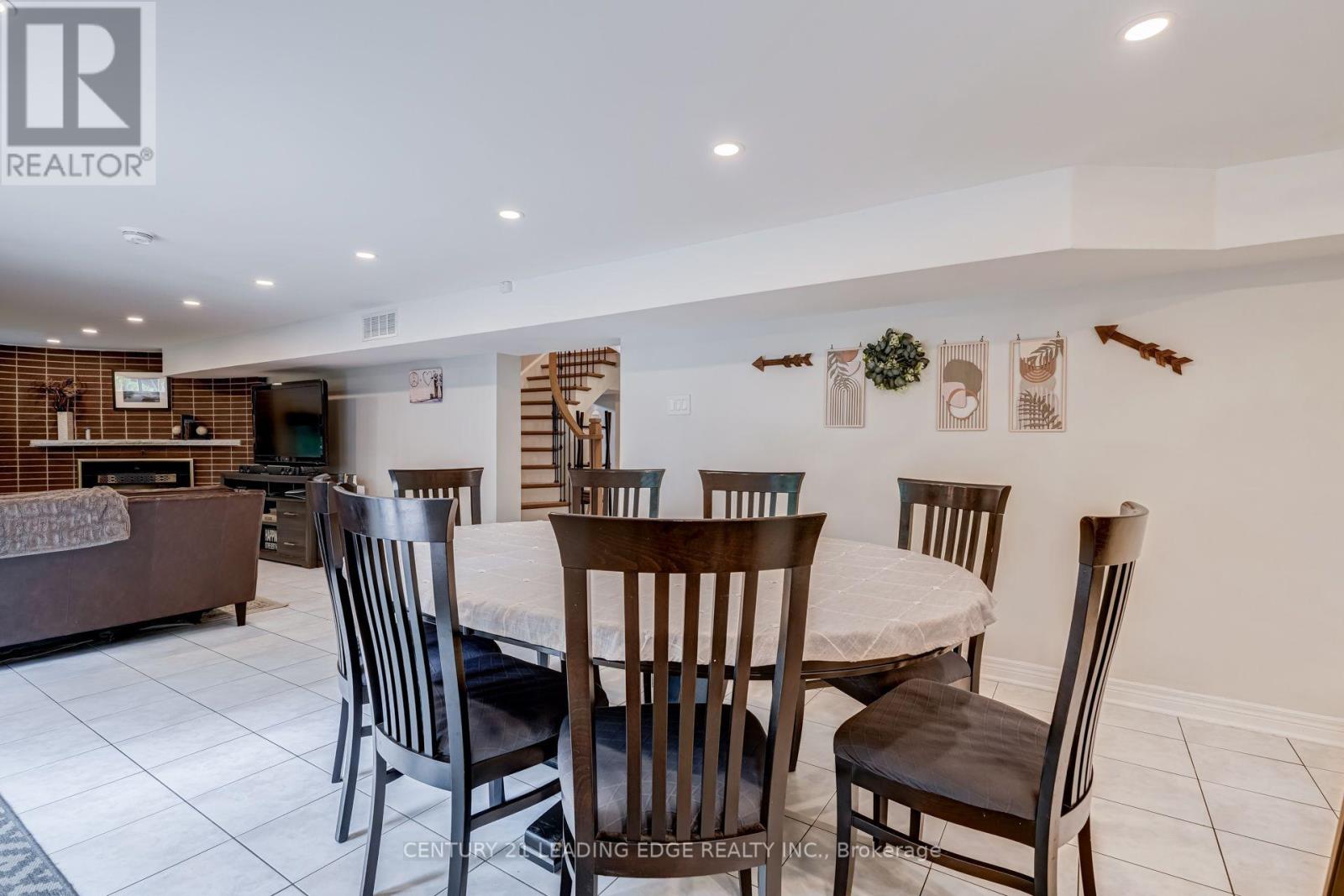 5 MOUNTBATTEN ROAD - 30