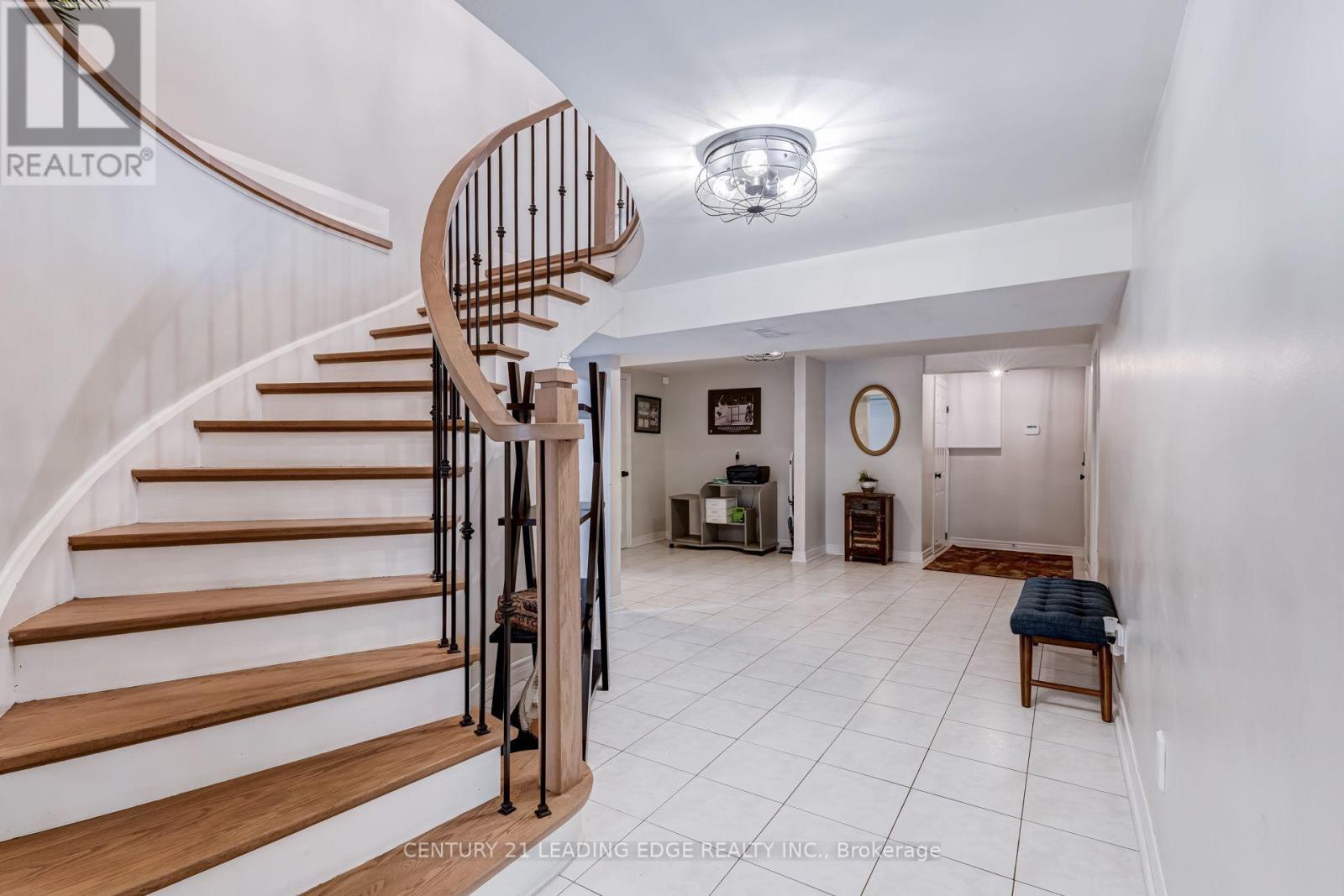 5 MOUNTBATTEN ROAD - 37