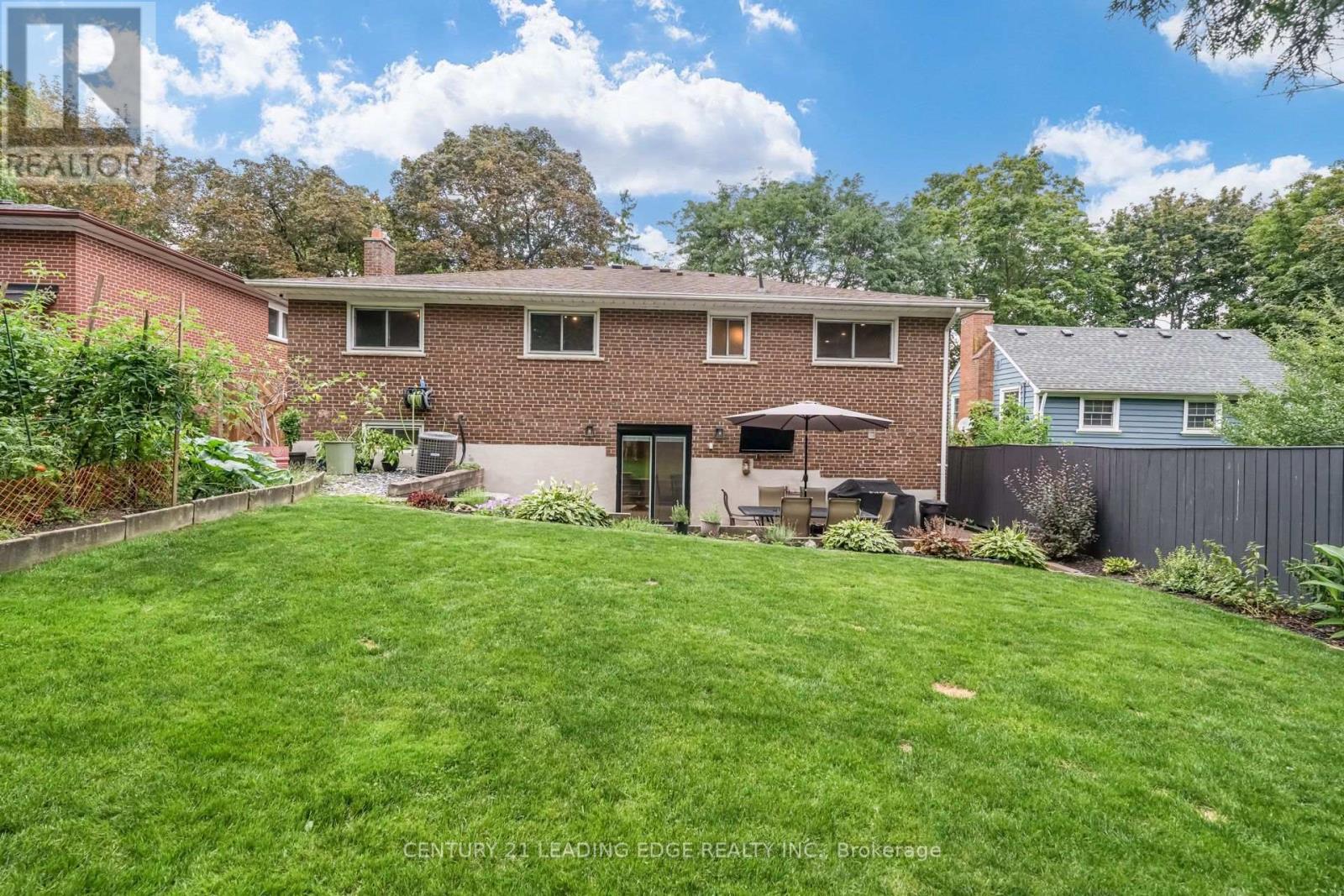 5 MOUNTBATTEN ROAD - 40