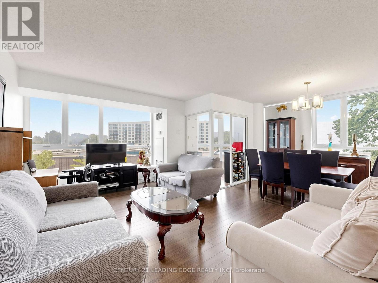 #204 3231 EGLINTON AVENUE E - Image 15