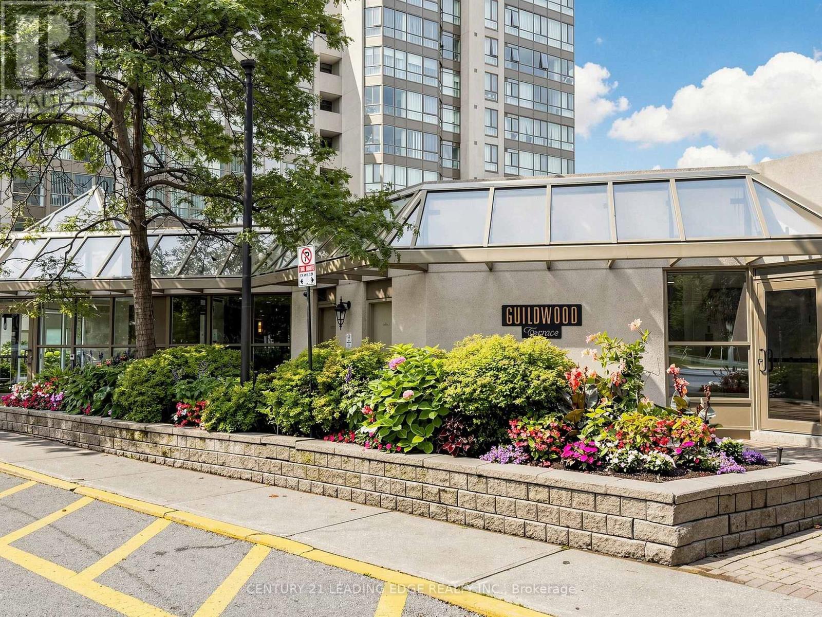 #204 3231 EGLINTON AVENUE E - 9