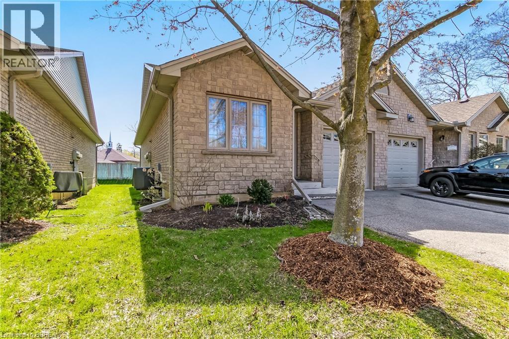 Property for sale at 19 HANLON Place Unit# 15