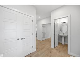 3038 Dixon Ld Sw, Edmonton, AB T6W5L2 Photo 14