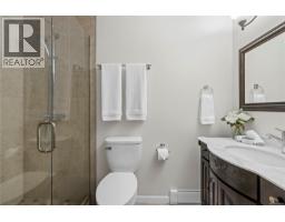 1170 Clubhouse Dr, Qualicum Beach, BC V9K1C4 Photo 21